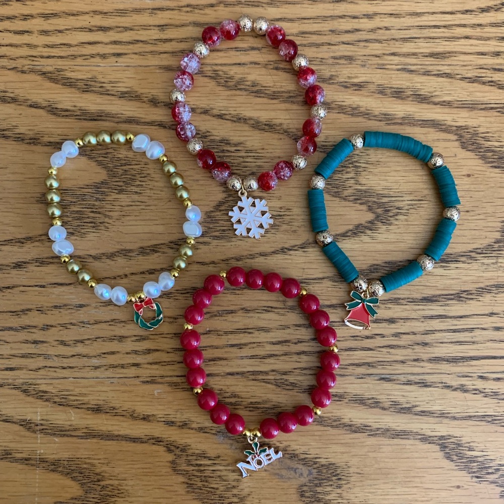 {Handmade} Gold Christmas Bracelet Set